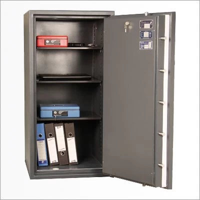 Огневзломостойкий сейф Defender Pro 447 EL+KL